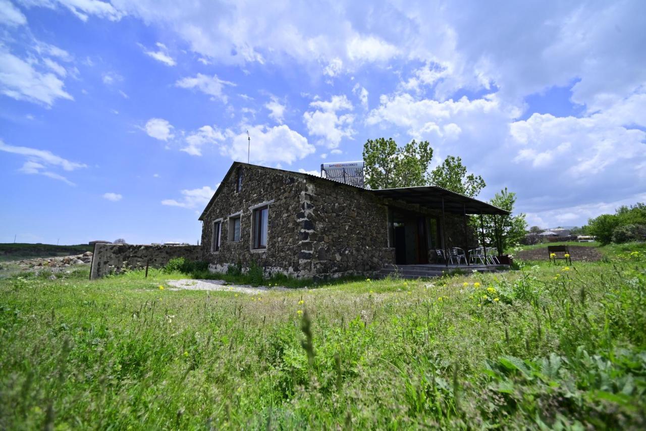 Sevan Tarsus Guesthouse Tsovazard Exterior photo